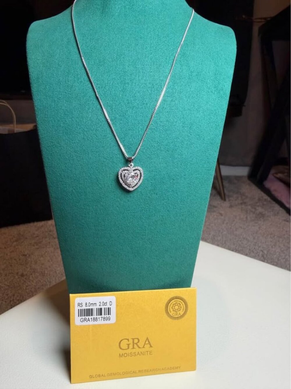 WOMEN's GRA 2.0CT Moissanite Heart Pendant with 925 Silver Necklace